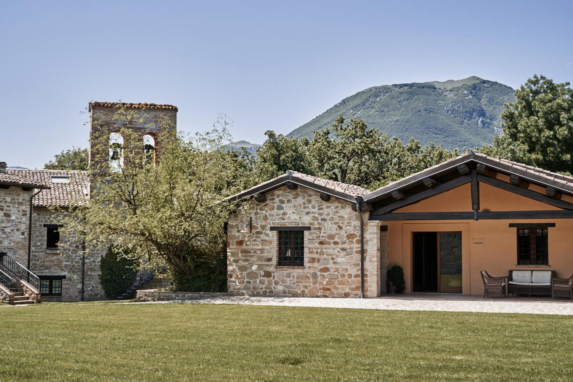 Hotel Borgo Lanciano Castelraimondo Exteriér fotografie